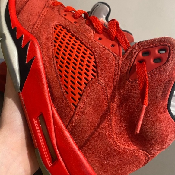 Jordan 5s red retro OG - Picture 2 of 2